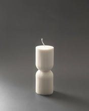 Load image into Gallery viewer, Evie