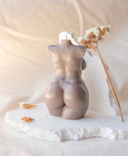 Load image into Gallery viewer, Minerva