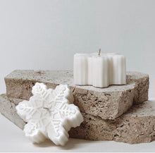 Load image into Gallery viewer, Snowflakes (Set of Two)