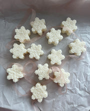 Load image into Gallery viewer, Snowflakes (Set of Six)