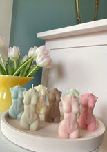 Load image into Gallery viewer, Aphrodite - M