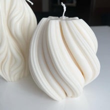 Load image into Gallery viewer, Gloria